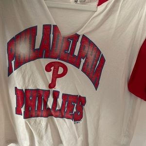 Phillies tee